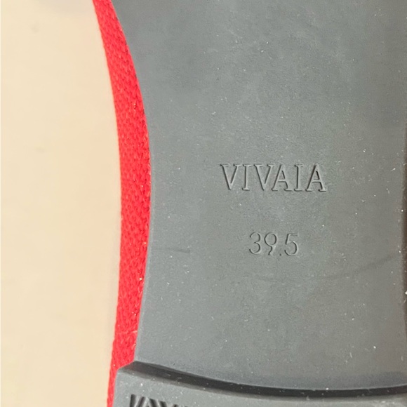 VIVAIA Audrey Penguin Embroidered Flats - Picture 9 of 11